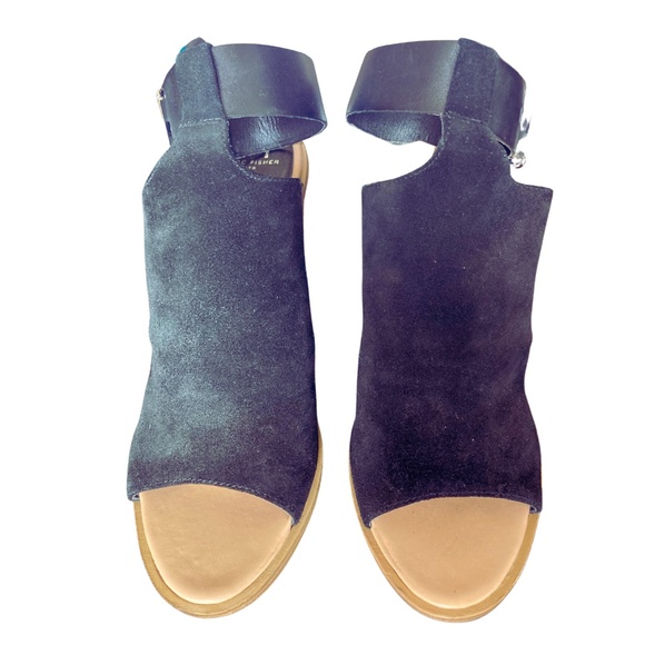 Sexy, Stacked 3" Peep-Toed Heeled Sandals - Picture 2 of 7